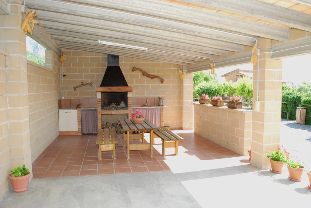 Cal Servero Peramola Exterior photo